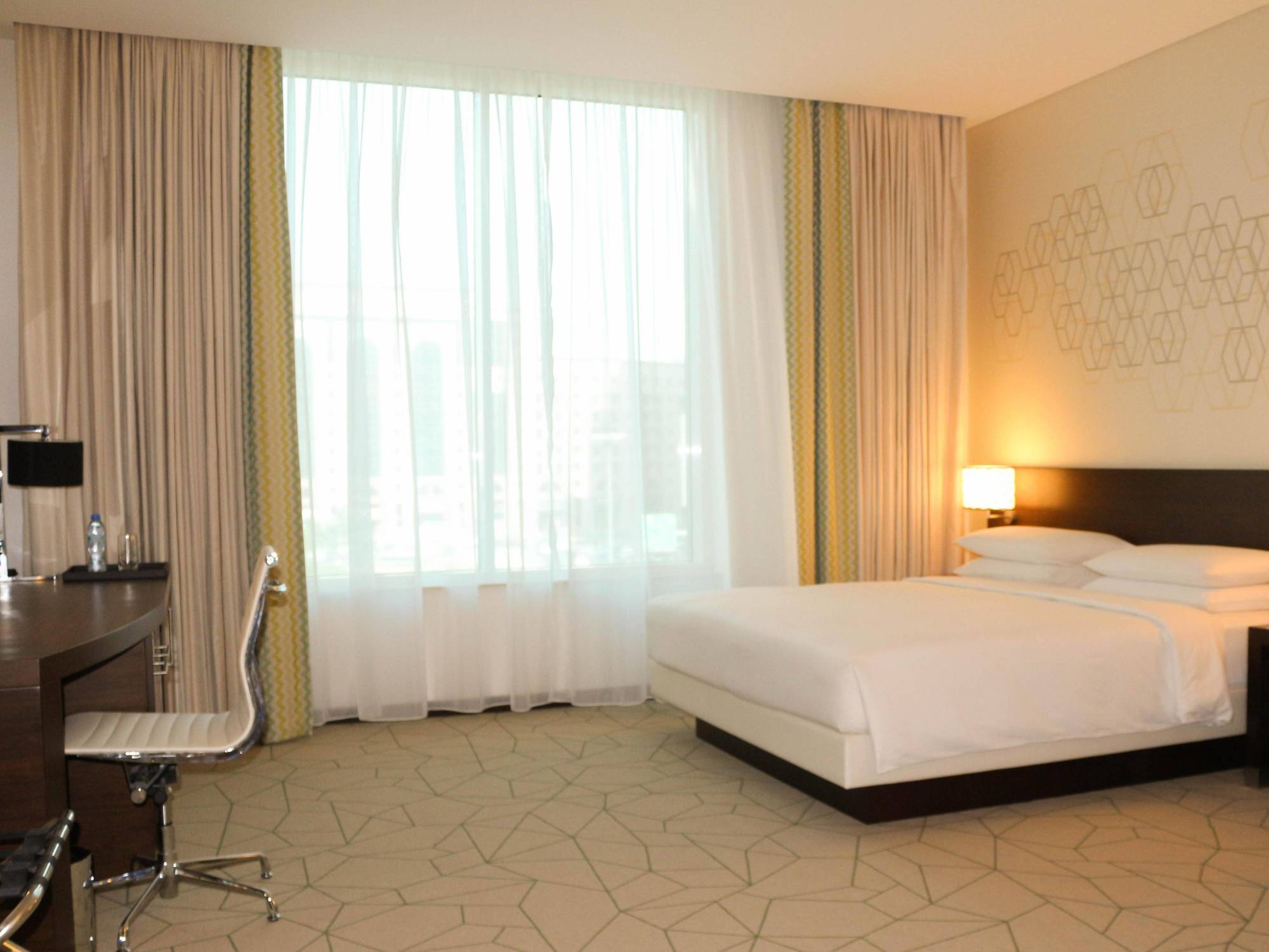 Hyatt Place Dubai Baniyas Square Exterior foto